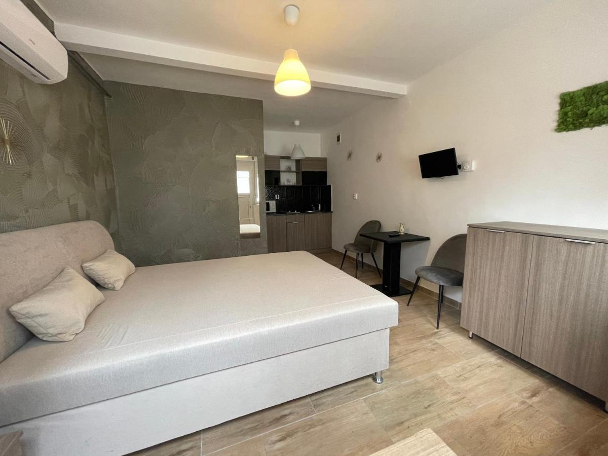 New Beachapartman Siofok Ngoại thất bức ảnh