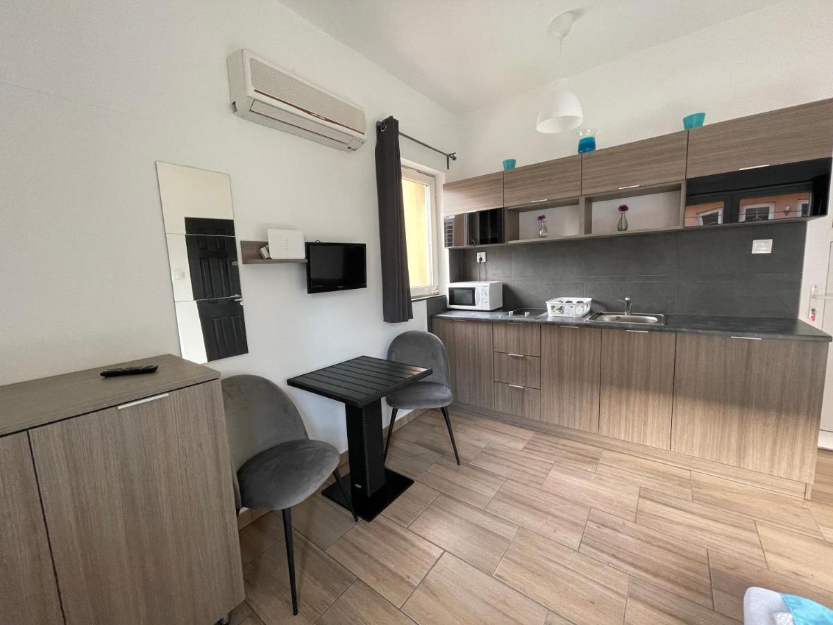 New Beachapartman Siofok Ngoại thất bức ảnh