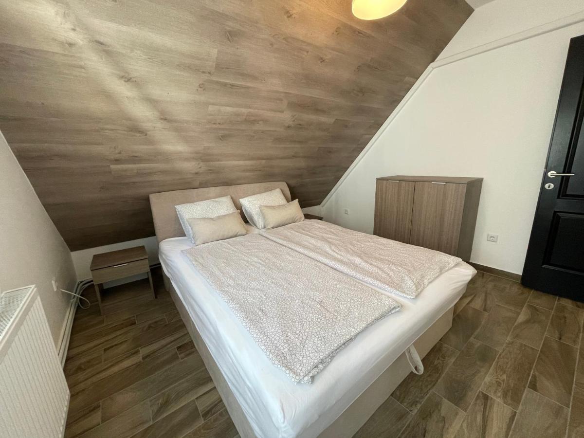New Beachapartman Siofok Ngoại thất bức ảnh
